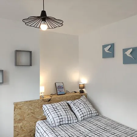 Les Lumieres Du Phare Apartment *